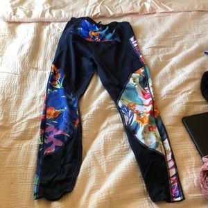 Athleta yoga pants